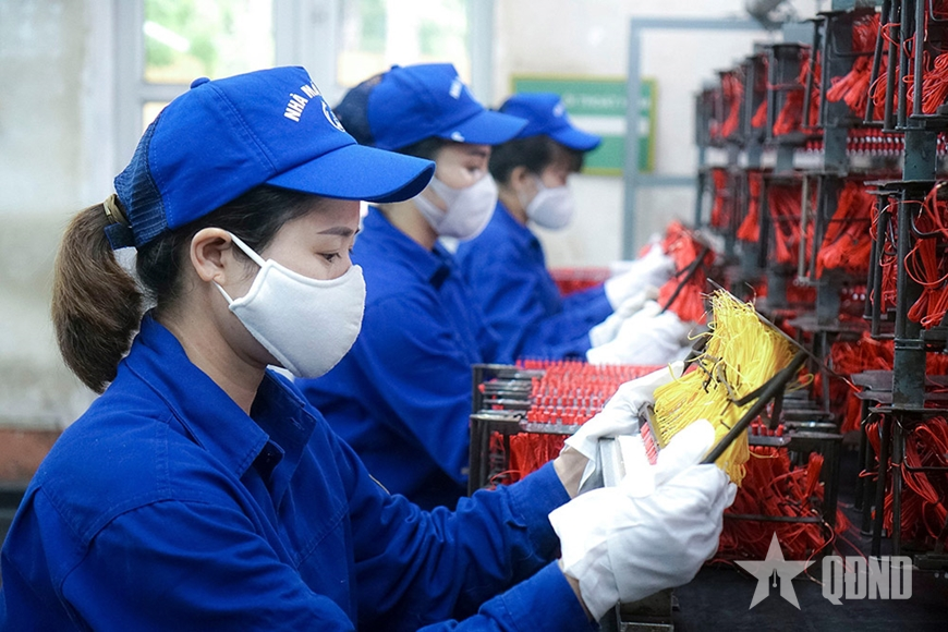 Những mốc quan trọng để tính hưởng chính sách, chế độ khi thực hiện sắp xếp tổ chức bộ máy trong Quân đội